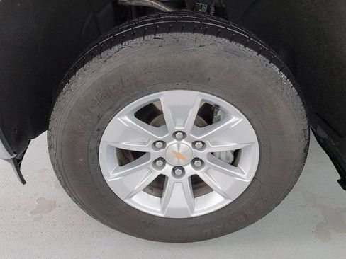 Used 2025 Chevrolet Silverado 1500 LT image 31