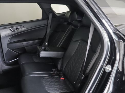 Used 2023 Kia Sportage X-Pro AWD/4WD image 9