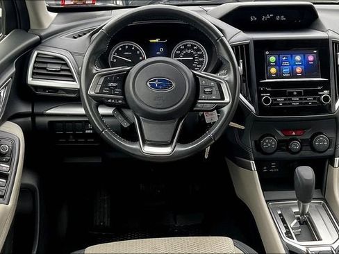 Used 2019 Subaru Forester Premium image 5