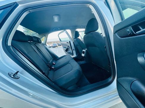Used 2014 Volkswagen Passat 1.8T S image 18