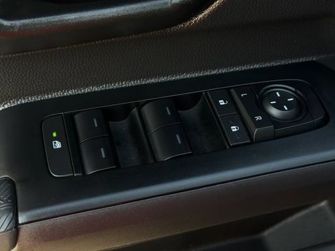 Used 2025 Toyota Tacoma TRD Pro AWD/4WD image 13