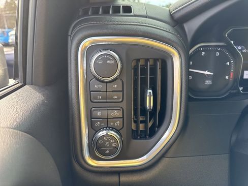 Used 2022 GMC Sierra 2500 Denali AWD/4WD image 44