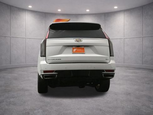 Used 2021 Cadillac Escalade Premium Luxury w/ Driver Assist Tech Package image 50