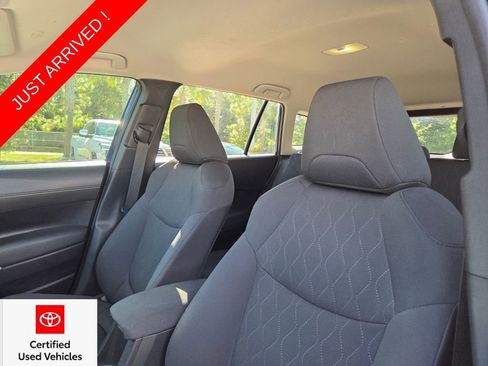 Used 2023 Toyota Corolla Cross LE FWD image 24