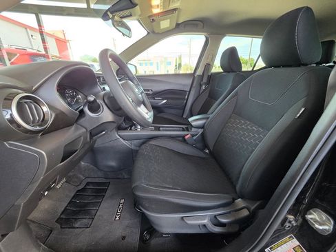 Used 2024 Nissan Kicks SV FWD image 15