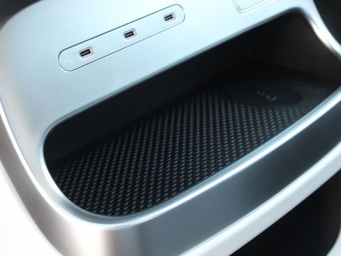 New 2026 Hyundai Ioniq 9 SE image 16