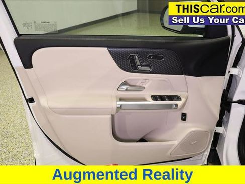 Used 2024 Mercedes-Benz GLB 250 image 28