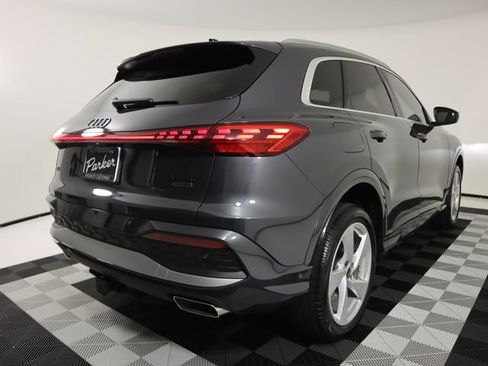 Certified 2025 Audi Q5 Premium Plus w/ Premium Plus AWD/4WD image 5