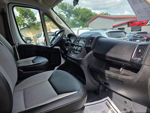 Used 2019 RAM ProMaster 2500 FWD image 12