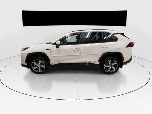 Used 2023 Toyota RAV4 SE w/ Weather & Moonroof Package AWD/4WD image 6