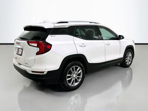 Used 2024 GMC Terrain SLT AWD/4WD image 7