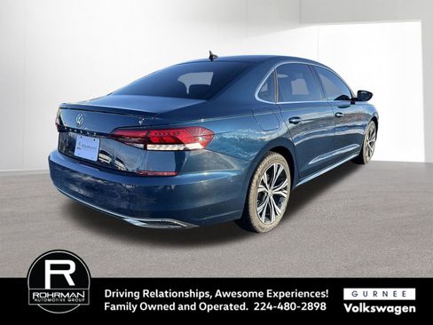 Used 2020 Volkswagen Passat 2.0T SEL image 9