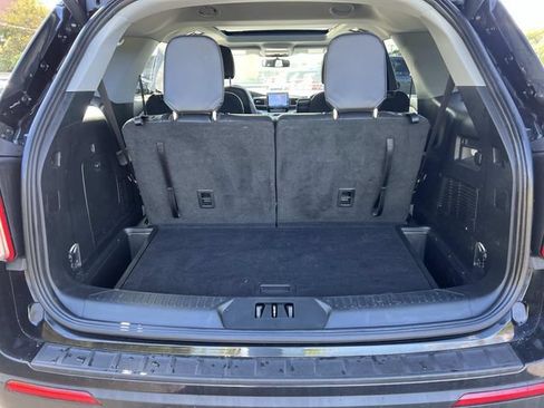 Certified 2023 Ford Explorer XLT w/ Equipment Group 202A AWD/4WD image 11