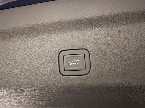 New 2026 GMC Yukon Elevation image 28