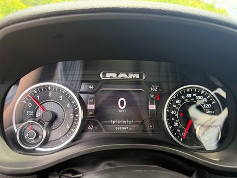 Used 2024 RAM 1500 Laramie RWD image 40