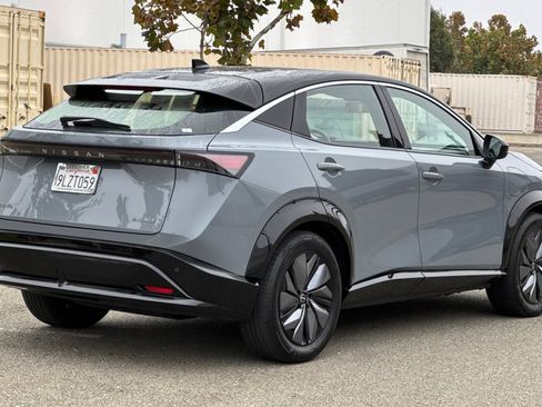 Used 2024 Nissan Ariya FWD image 4