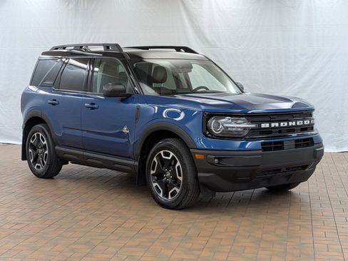 Certified 2023 Ford Bronco Sport Outer Banks w/ Tech Package AWD/4WD image 1