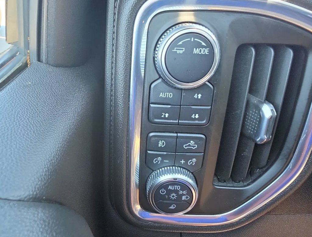 Used 2020 GMC Sierra 1500 SLT w/ SLT Premium Plus Package AWD/4WD image 34