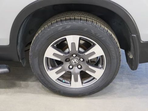 Used 2019 Honda Ridgeline RTL-T image 36