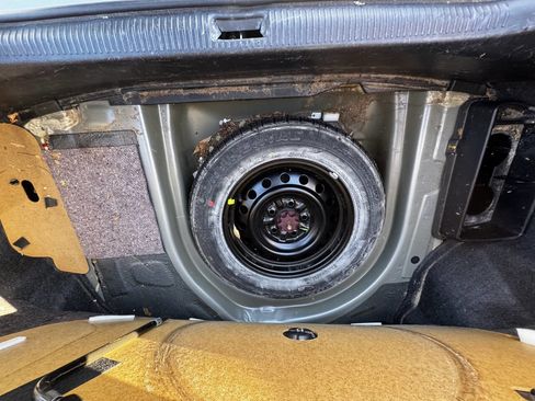 Used 2003 Toyota Camry LE image 33