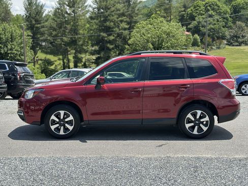 Used 2018 Subaru Forester 2.5i Premium AWD/4WD image 6