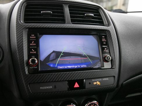 Used 2019 Mitsubishi Outlander Sport ES AWD/4WD image 26