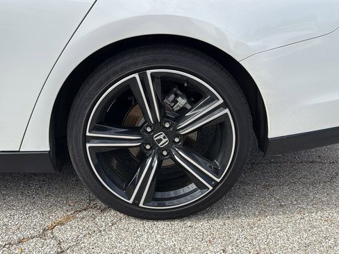 Used 2024 Honda Accord Sport image 32