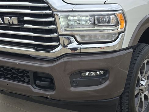 Used 2024 RAM 3500 Limited w/ Towing Technology Group image 10
