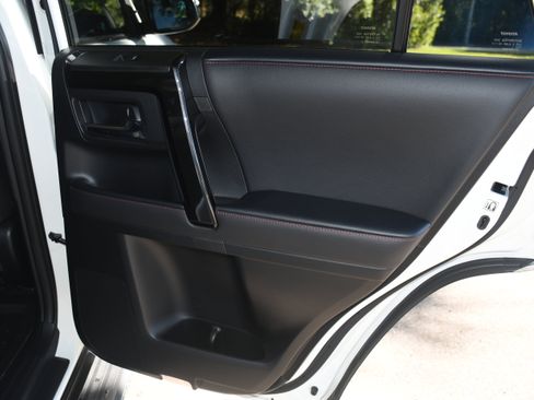 Used 2023 Toyota 4Runner TRD Off-Road image 19