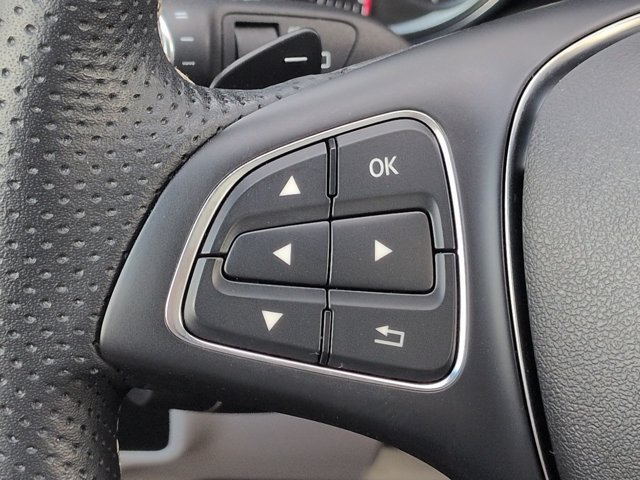 Used 2019 Mercedes-Benz GLA 250 4MATIC image 25