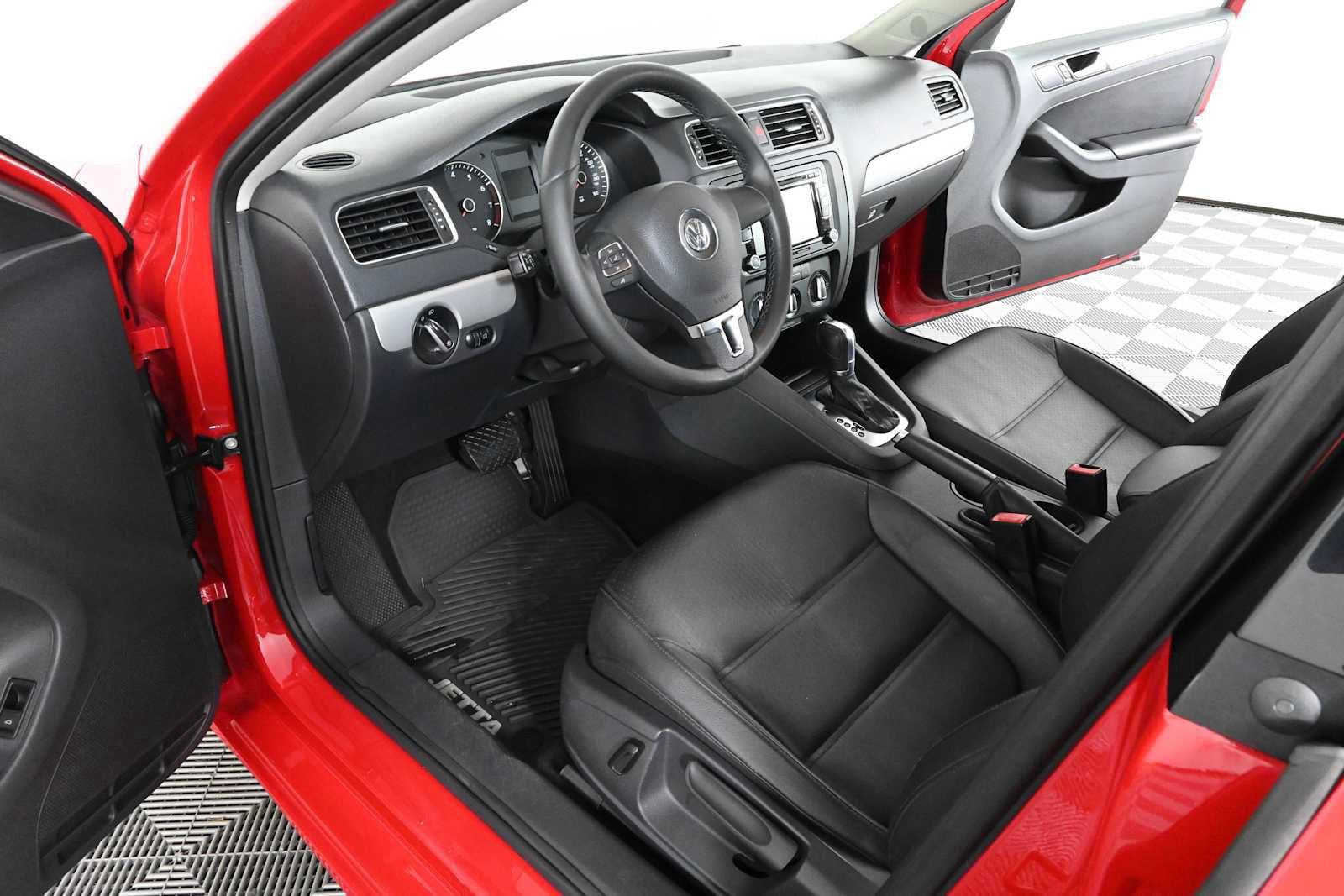 Used 2014 Volkswagen Jetta SE FWD image 15