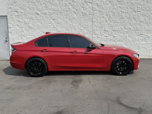 Used 2013 BMW 335i xDrive Sedan AWD/4WD image 6