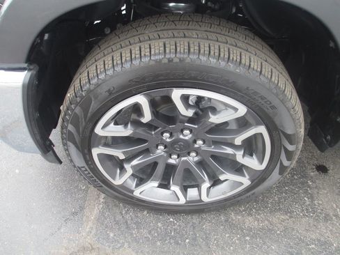Used 2026 RAM 1500 Limited AWD/4WD image 15