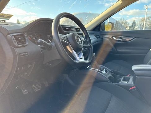 Used 2019 Nissan Rogue SL image 6