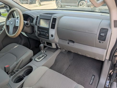 Used 2021 Nissan Frontier SV AWD/4WD image 31