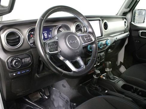 Used 2022 Jeep Wrangler Unlimited Rubicon 4xe image 22