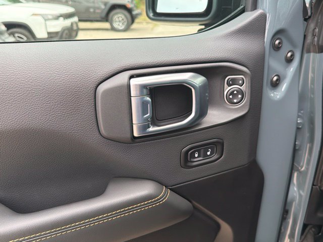 New 2026 Jeep Gladiator Sport AWD/4WD image 19