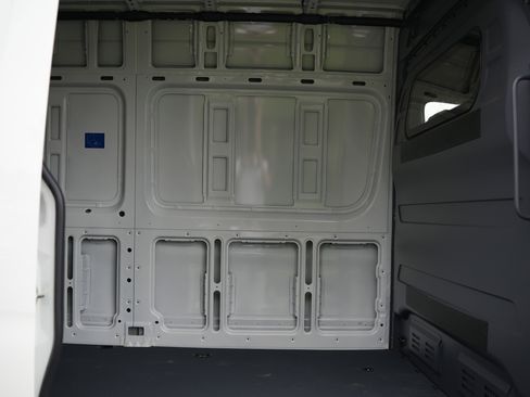 New 2025 Mercedes-Benz Sprinter 2500 image 11