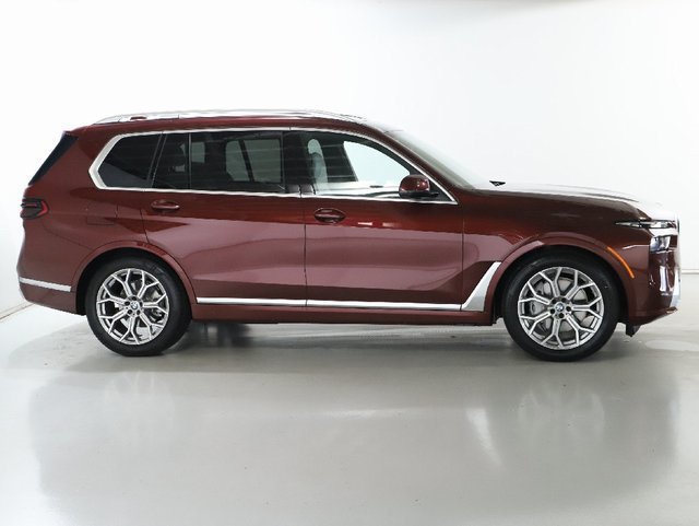 Used 2027 BMW X7 xDrive40i AWD/4WD image 12