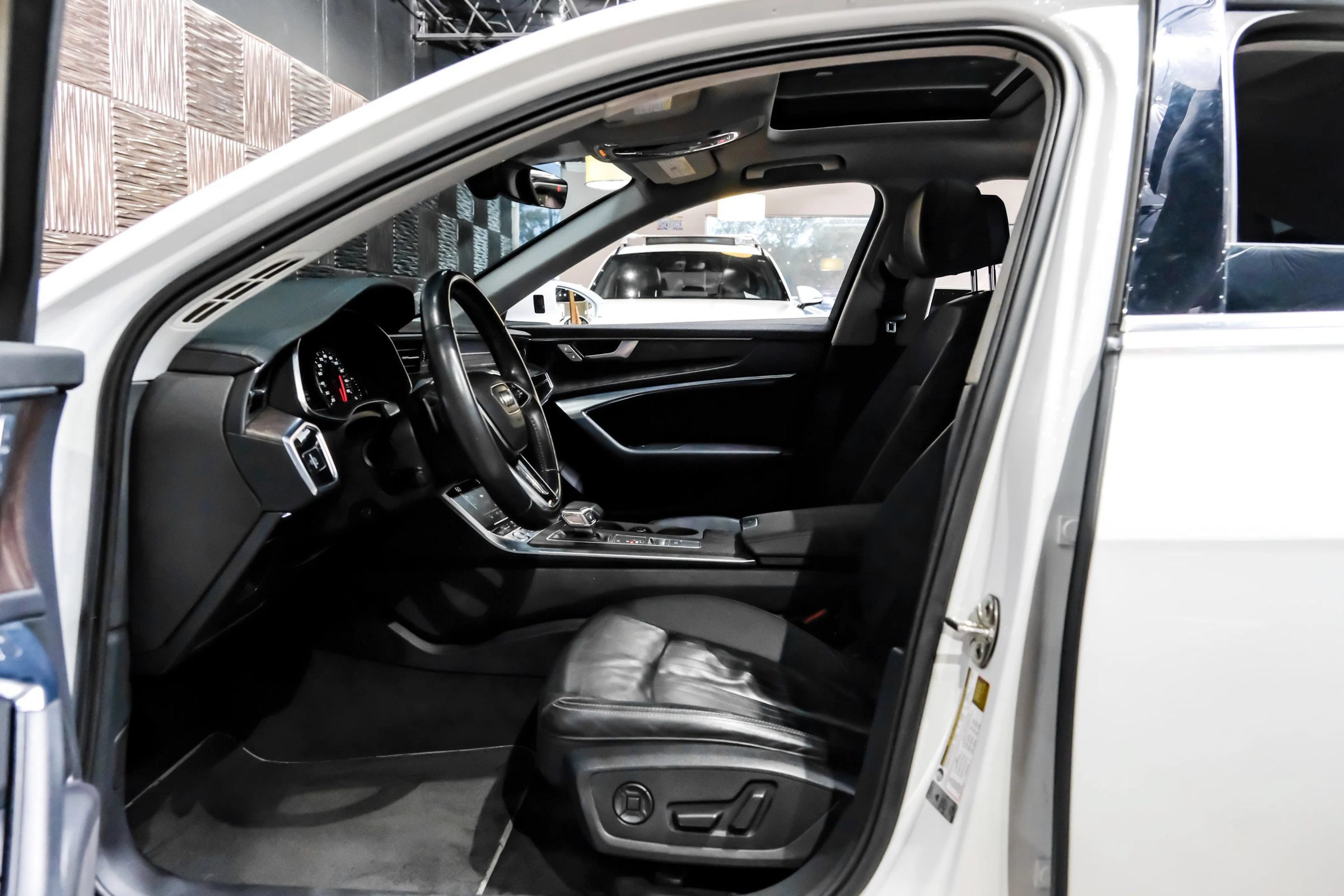 Used 2019 Audi A6 3.0T Premium w/ Convenience Package AWD/4WD image 4