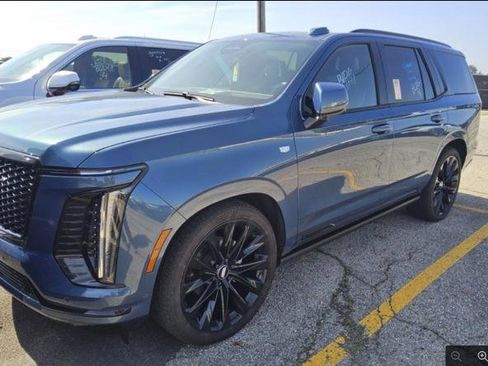 Used 2025 Cadillac Escalade Sport Platinum AWD/4WD image 1