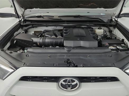 Used 2019 Toyota 4Runner SR5 image 14