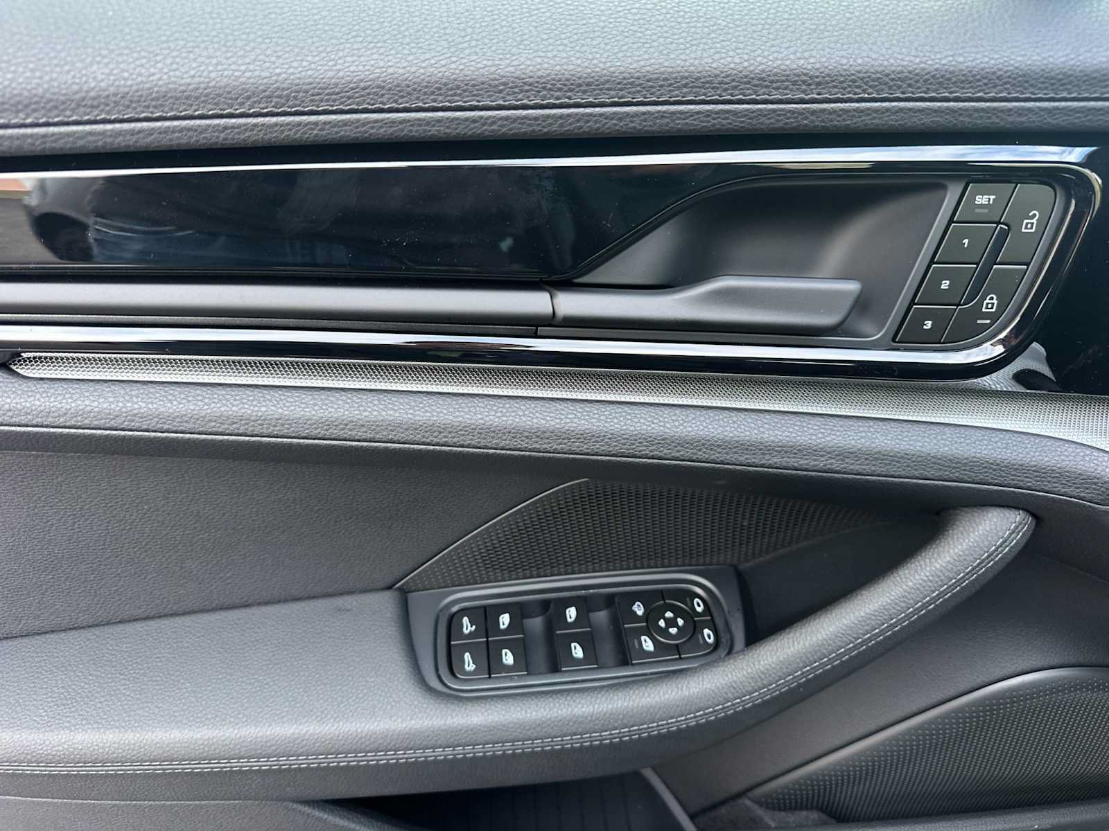 New 2026 Porsche Panamera RWD image 12