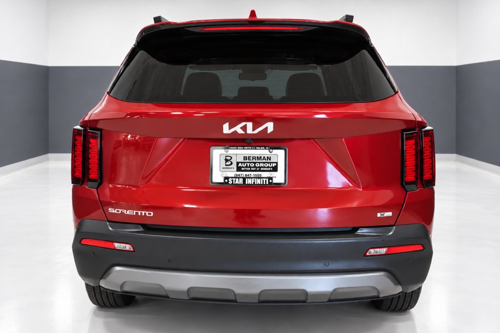 Used 2023 Kia Sorento S w/ Panoramic Sunroof Package AWD/4WD image 9