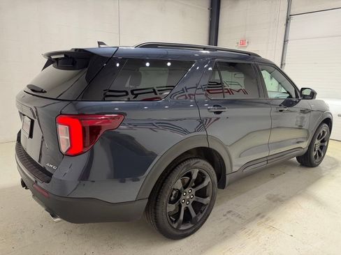 Used 2024 Ford Explorer ST-Line w/ Class IV Trailer Tow Package AWD/4WD image 7