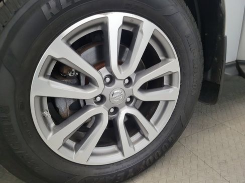 Used 2016 Nissan Pathfinder S image 31