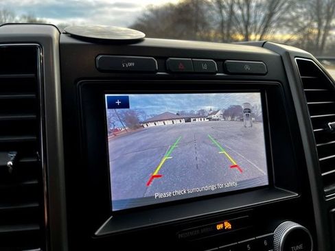 Used 2020 Ford Expedition XLT w/ Equipment Group 202A image 44