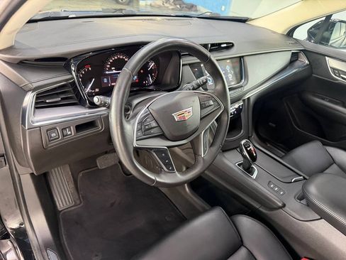 Used 2017 Cadillac XT5 Premium Luxury AWD/4WD image 15