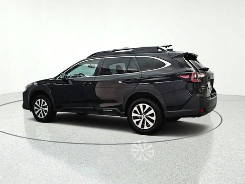 Used 2023 Subaru Outback Premium AWD/4WD image 4