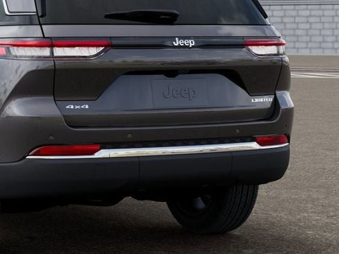 New 2026 Jeep Grand Cherokee Limited AWD/4WD image 13